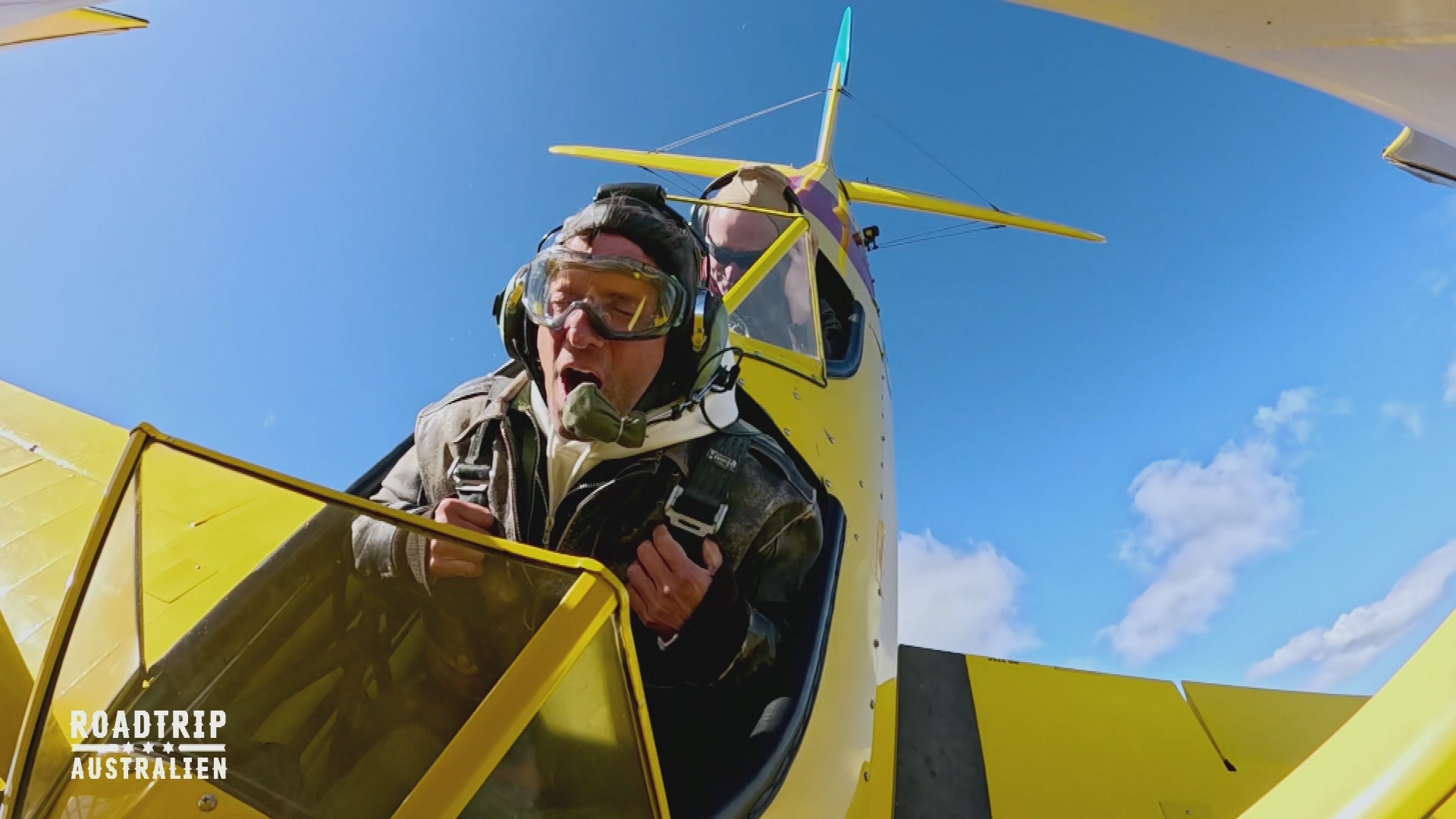 Looping-Drama, weiße Haie und Outback