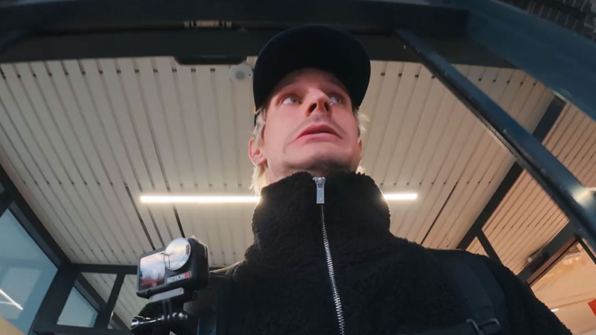 Hier ist gar nichts mehr peinlich - oder doch?