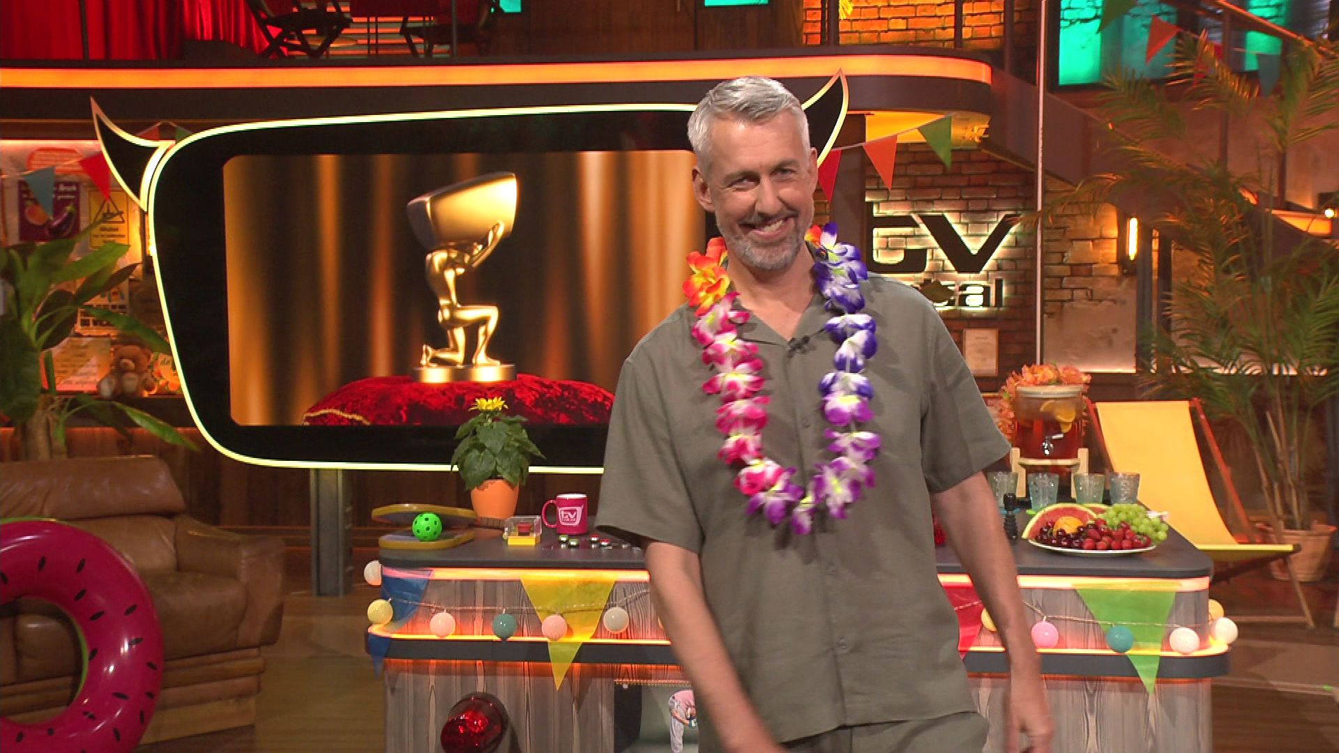 Sommer, Sonne, TV Total - Puffis Sommer-Special!