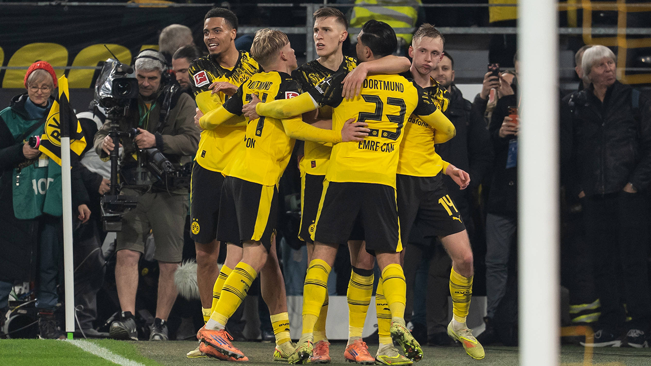 HIGHLIGHTS: BVB dominiert hitziges Borussen-Duell