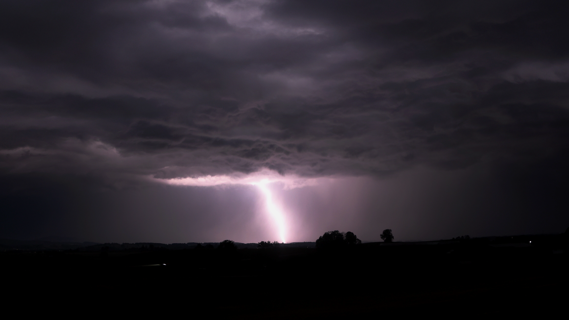 Heftige Unwetter nach Mega-Hitze