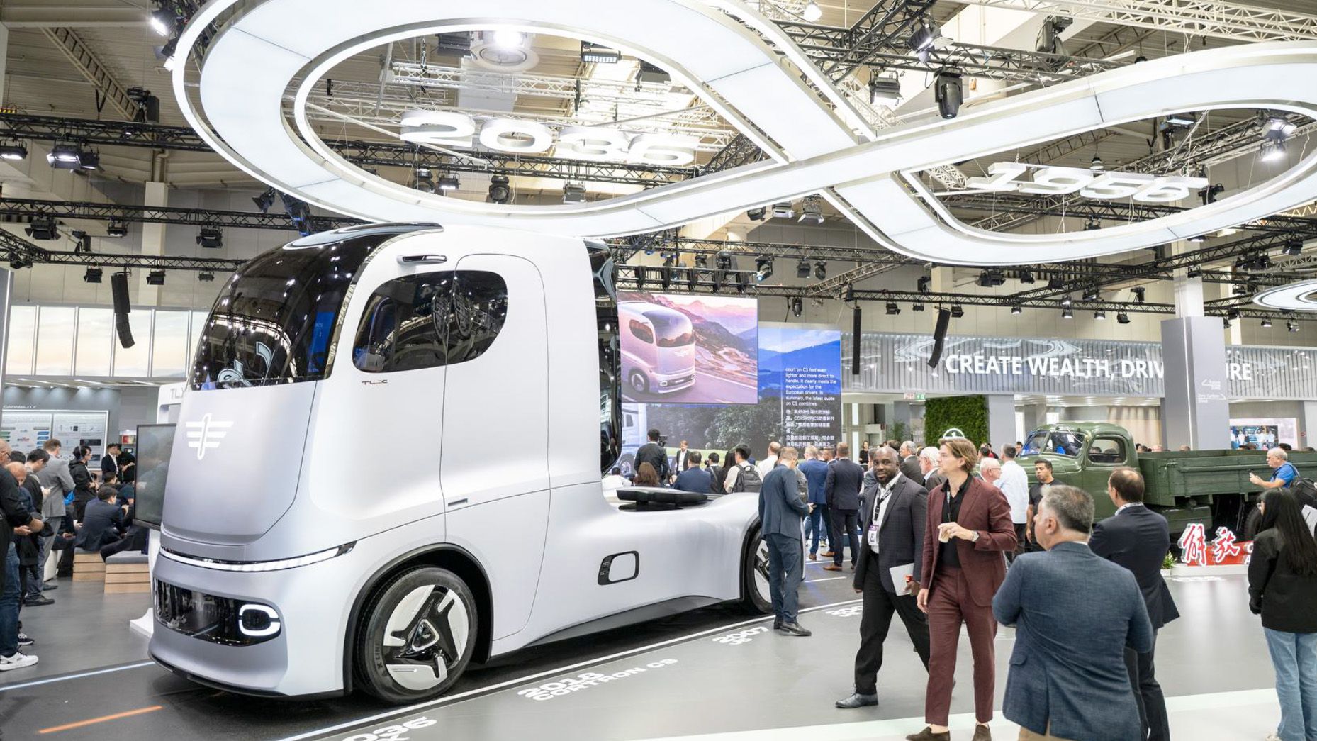 Auch Lkw fahren zunehmend elektrisch