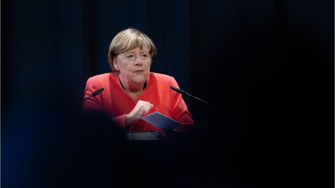 Merkel fordert mehr Einsatz für Demokratie