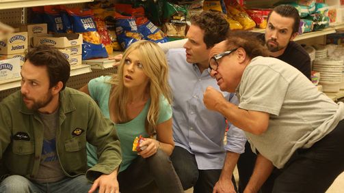 It's Always Sunny in Philadelphia IT'S ALWAYS SUNNY IN PHILADELPHIA - 09. STAFFEL Folge 6: Helden von heute