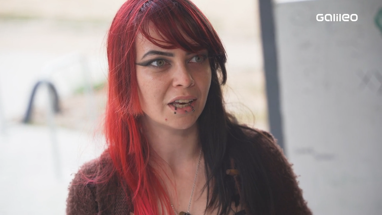 10 Fragen an eine Satanistin
