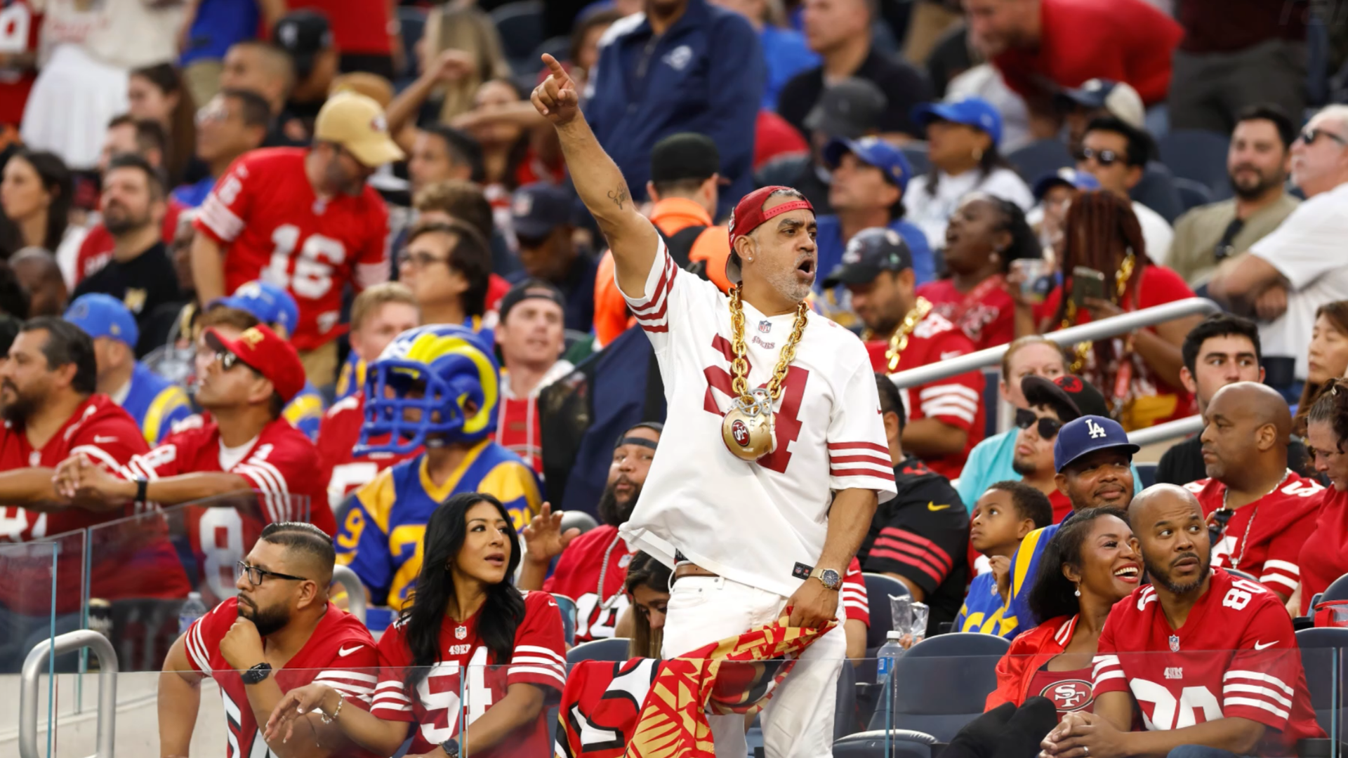 NFL: 49ers-Fans übernehmen SoFi Stadium - Rams spielen Fake-Jubel ab