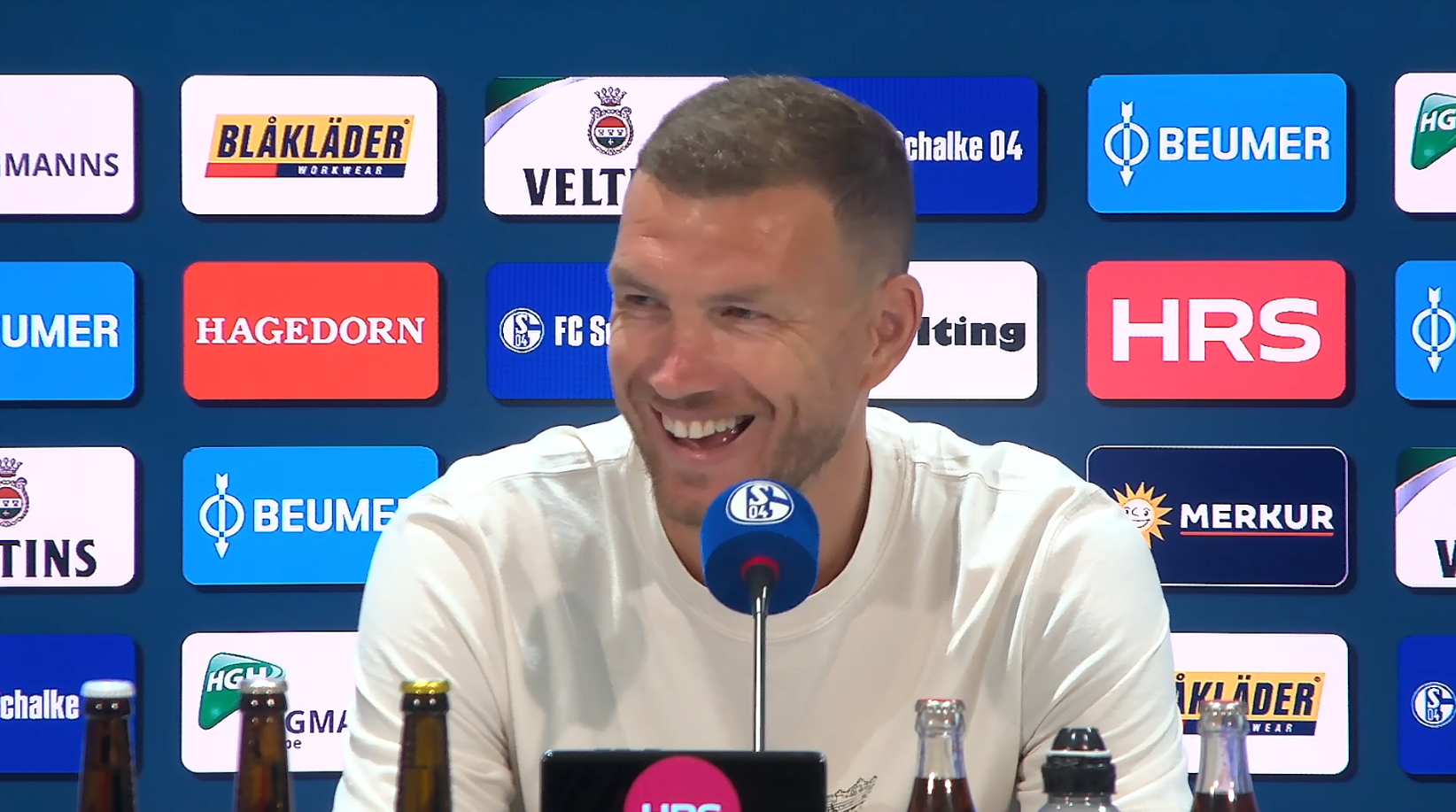 Schalke 04: Dzeko lacht über Verlängerung – „Sie wollen mich nicht zuhause“