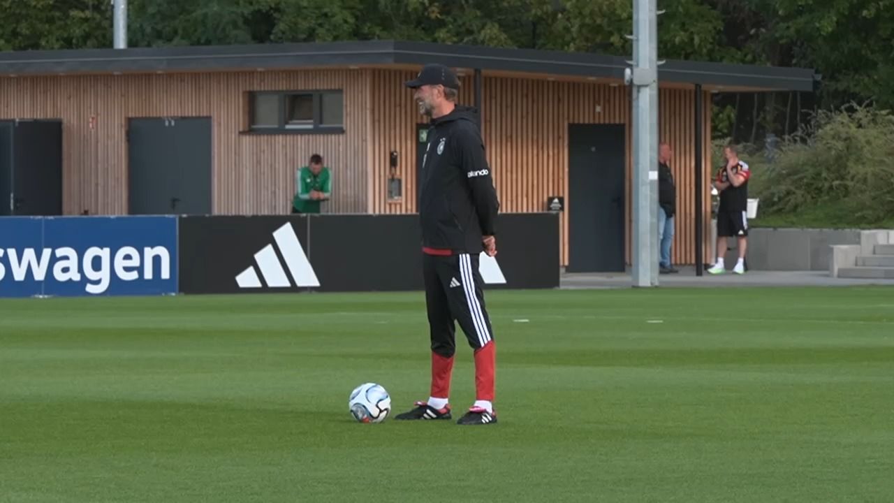 DFB-Team in Herzogenaurach: Klopp startet neue Ära