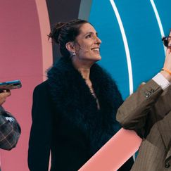 S11E03: Mit Audiodeskription - Das Comeback der Telefonstreiche