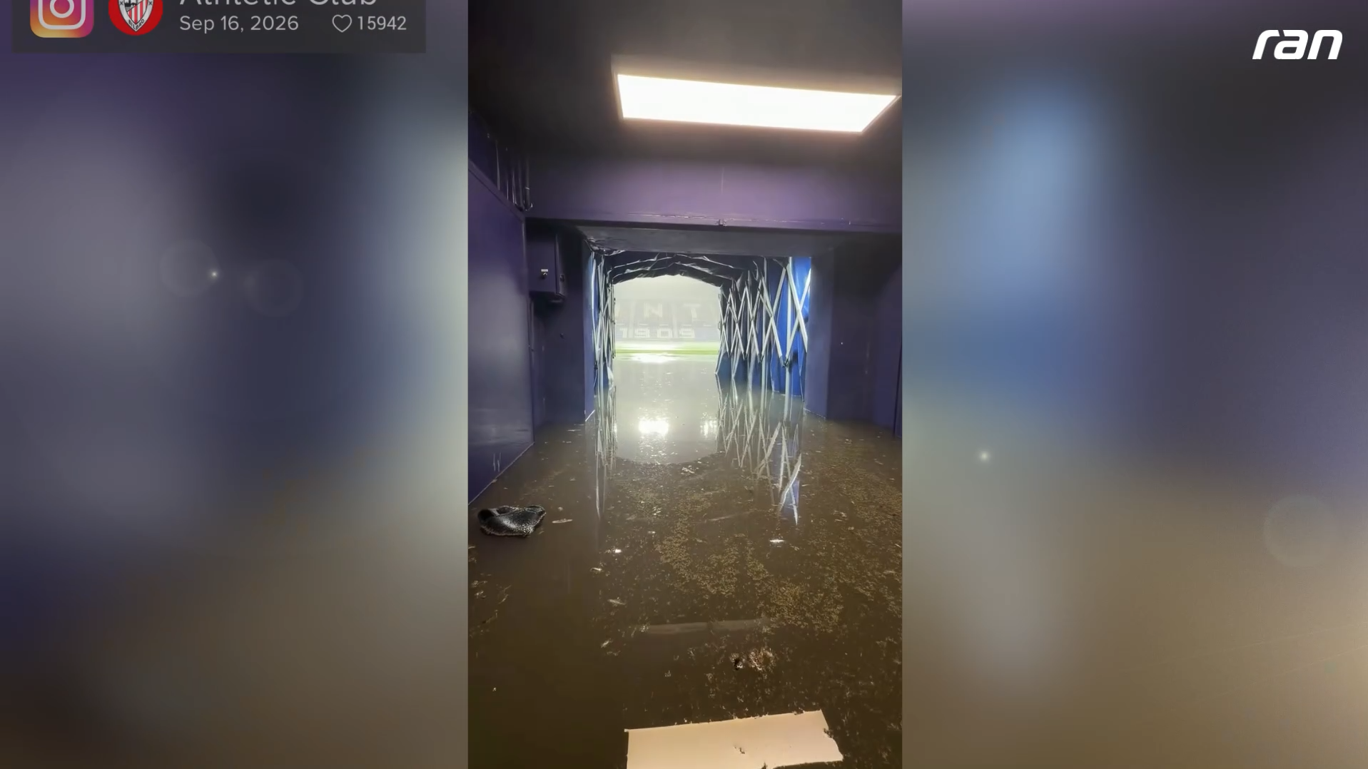 La Liga: Regenflut setzt Spielertunnel unter Wasser