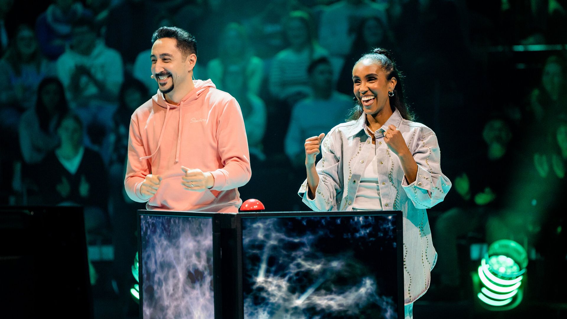 Eko Fresh und Hadnet Tesfai im filmreifen Musikquiz