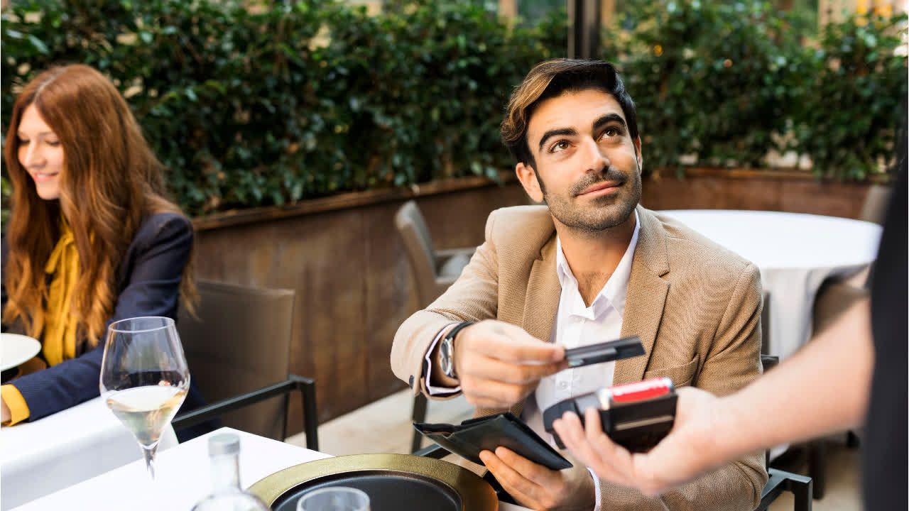 Trinkgeld per Karte: Achtung vor Tricks