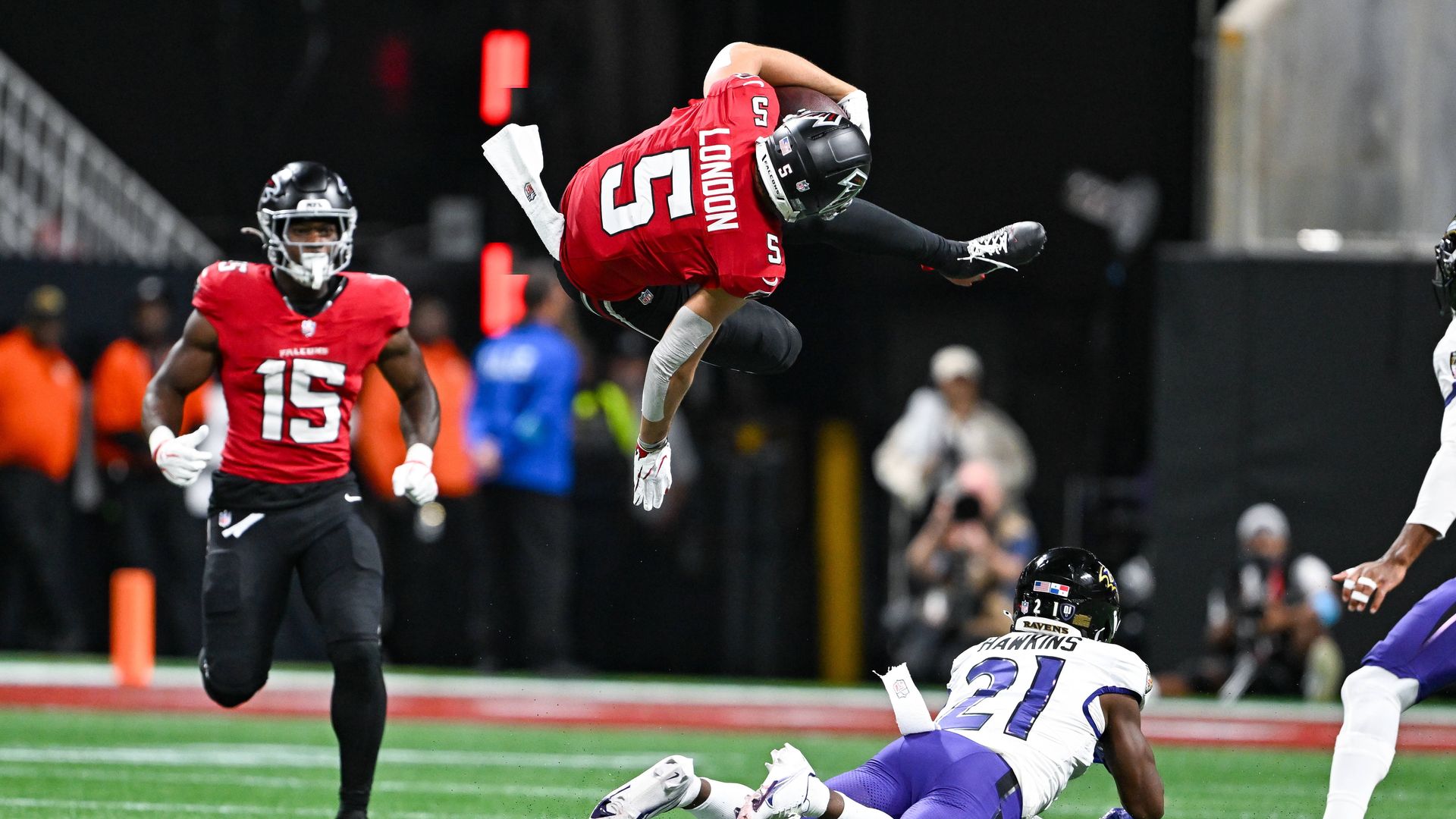 NFL: Drake London setzt Ravens Defense unter Druck - seine beste Plays