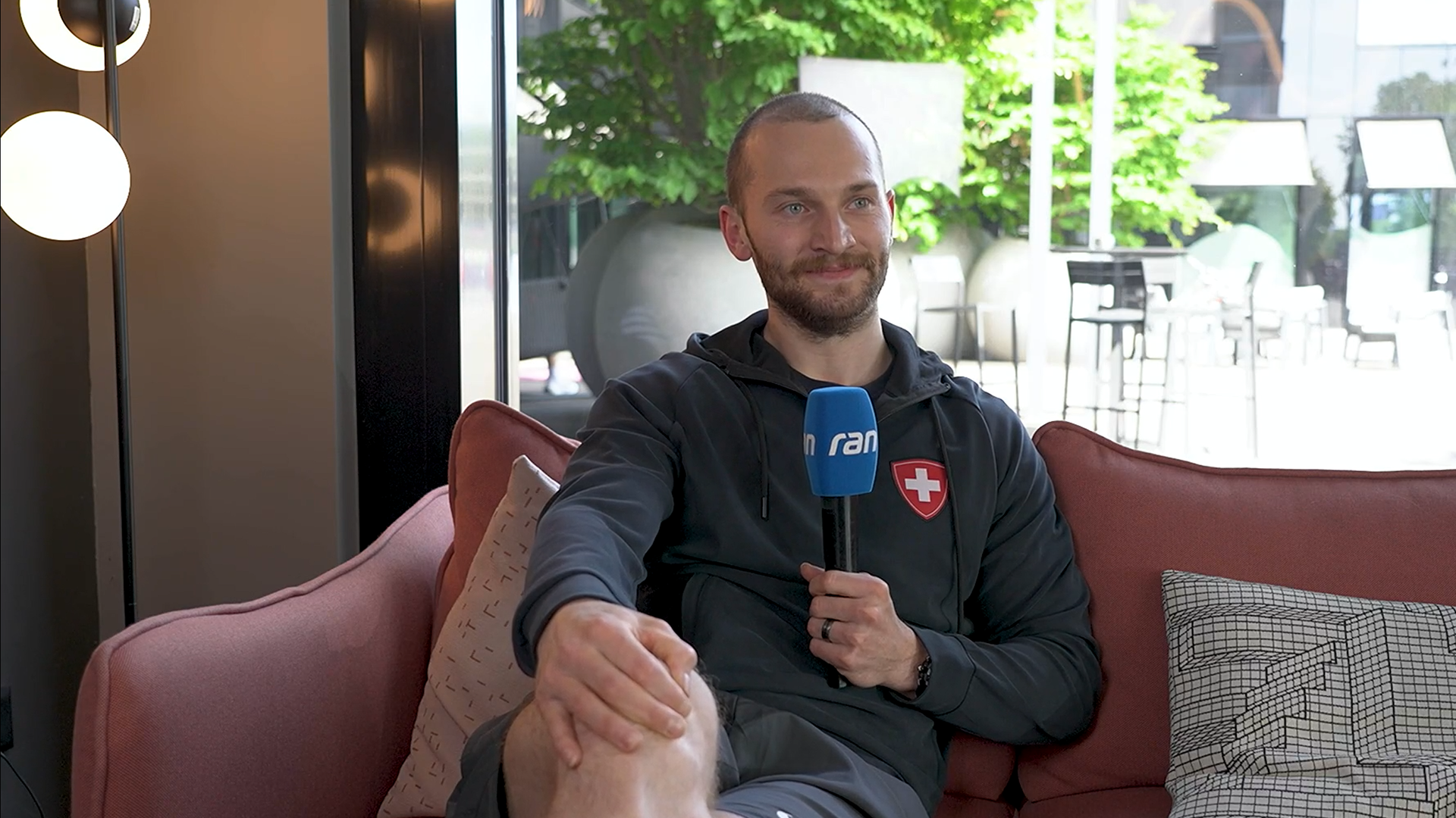 Eishockey WM 2026: „Es war hart, nur zuzuschauen“ - Glauser im ran-Interview