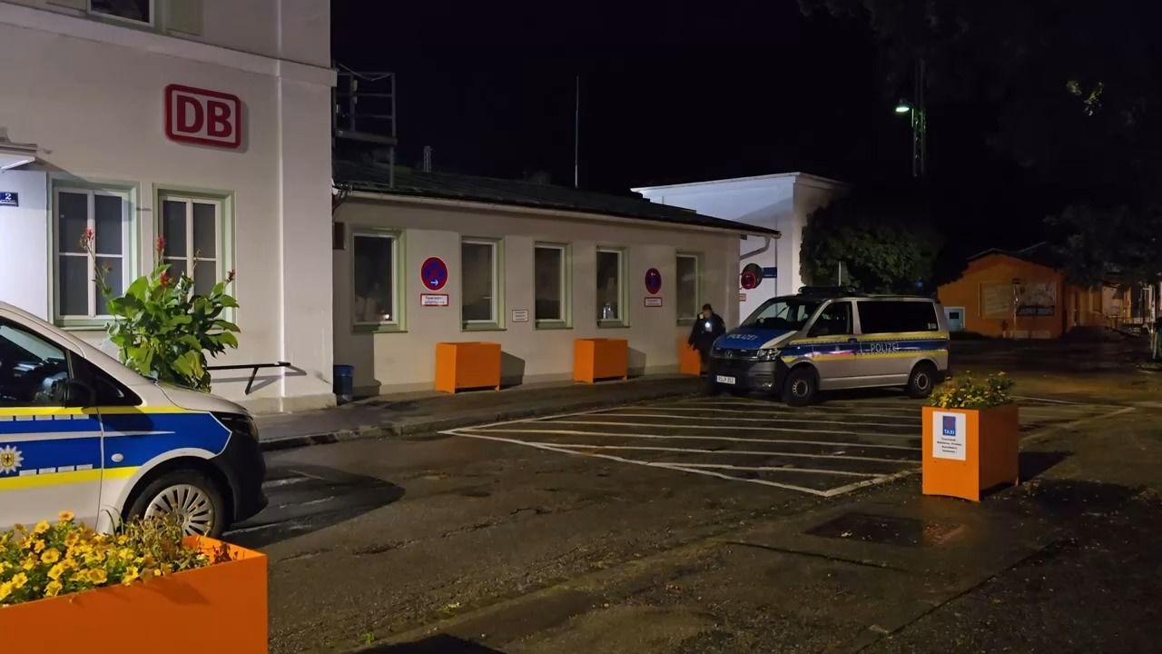 Angriff in Prien am Chiemsee: 39-Jähriger mit Stichverletzungen gefunden