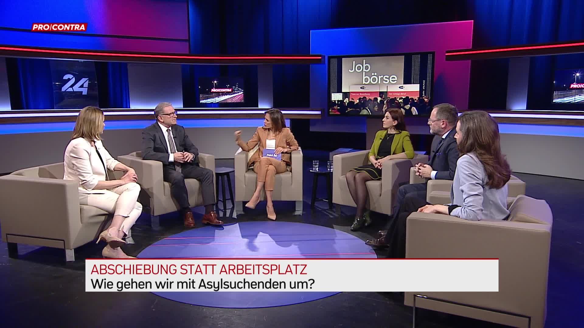Pro und Contra: Abschiebung statt Arbeitsplatz – Wer darf in Österreich hackeln?