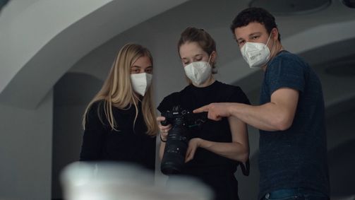 Ab Hof Ab Hof - Staffel 1 Folge 8: Anzeige I Schritt 8: Der Online-Auftritt