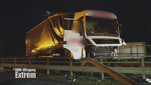 LKW-Bergung extrem LKW-Bergung extrem Folge 11: Sieben Stunden Bergungsmarathon