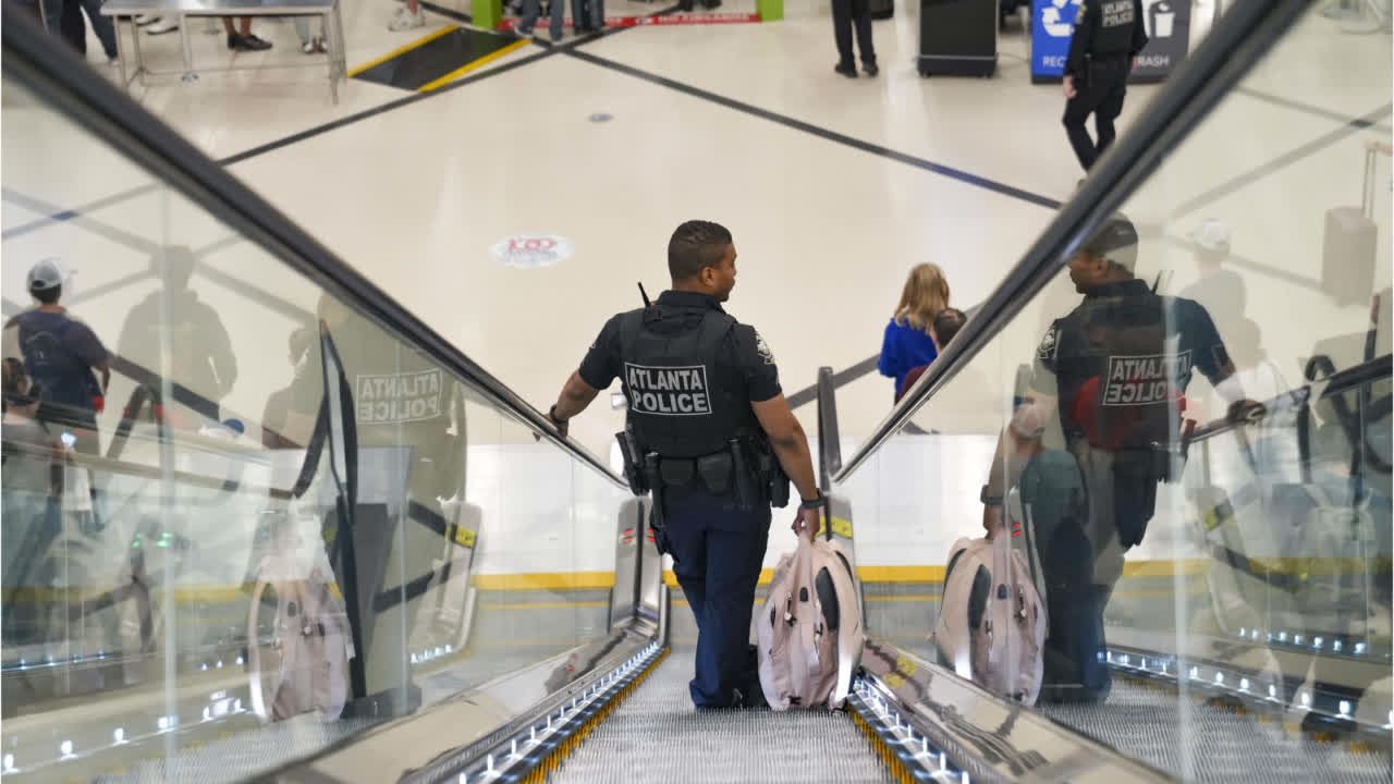 Trumps neue Maßnahme: ICE an US-Flughäfen