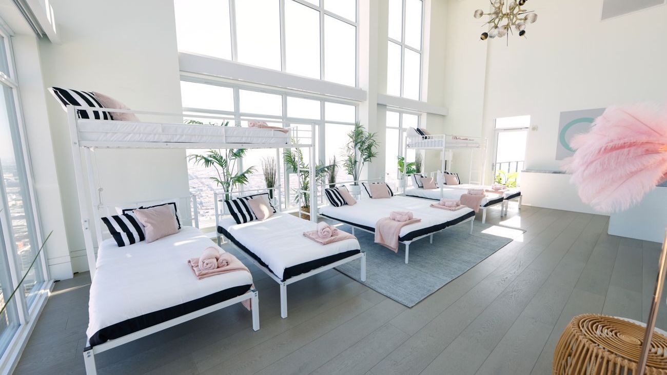 Bild zum Thema Penthouse über den Dächern der Stadt: So leben die GNTM-Models in Los Angeles
