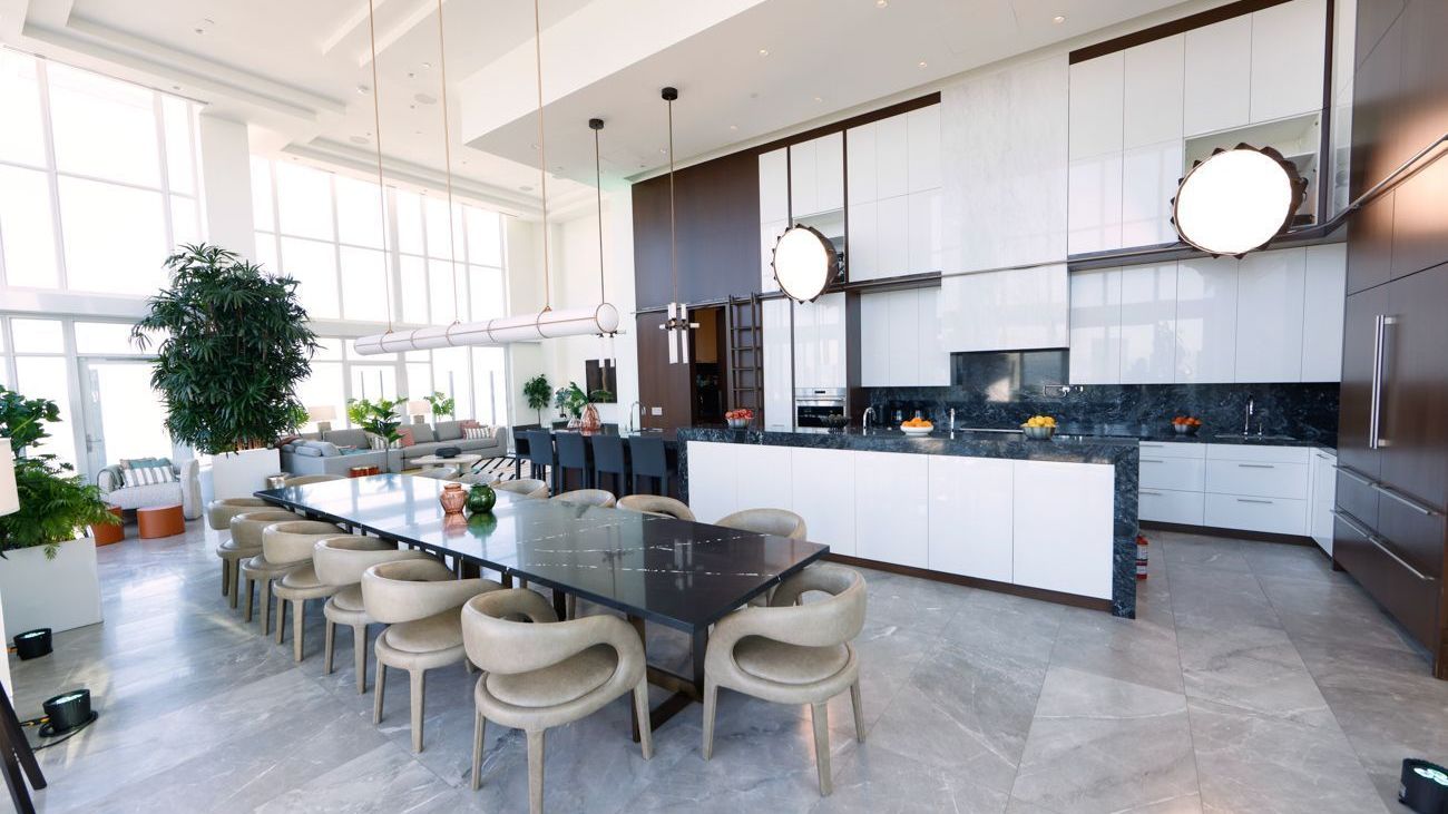 Bild zum Thema Penthouse über den Dächern der Stadt: So leben die GNTM-Models in Los Angeles