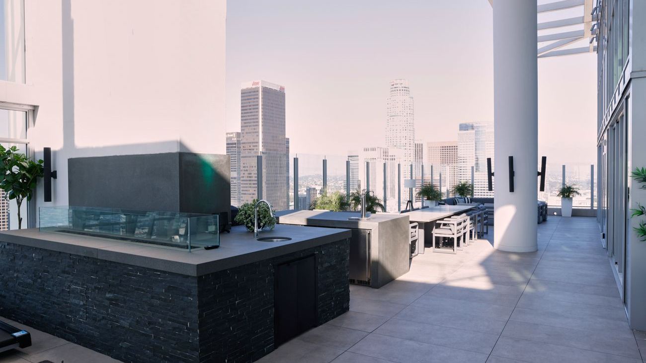 Bild zum Thema Penthouse über den Dächern der Stadt: So leben die GNTM-Models in Los Angeles