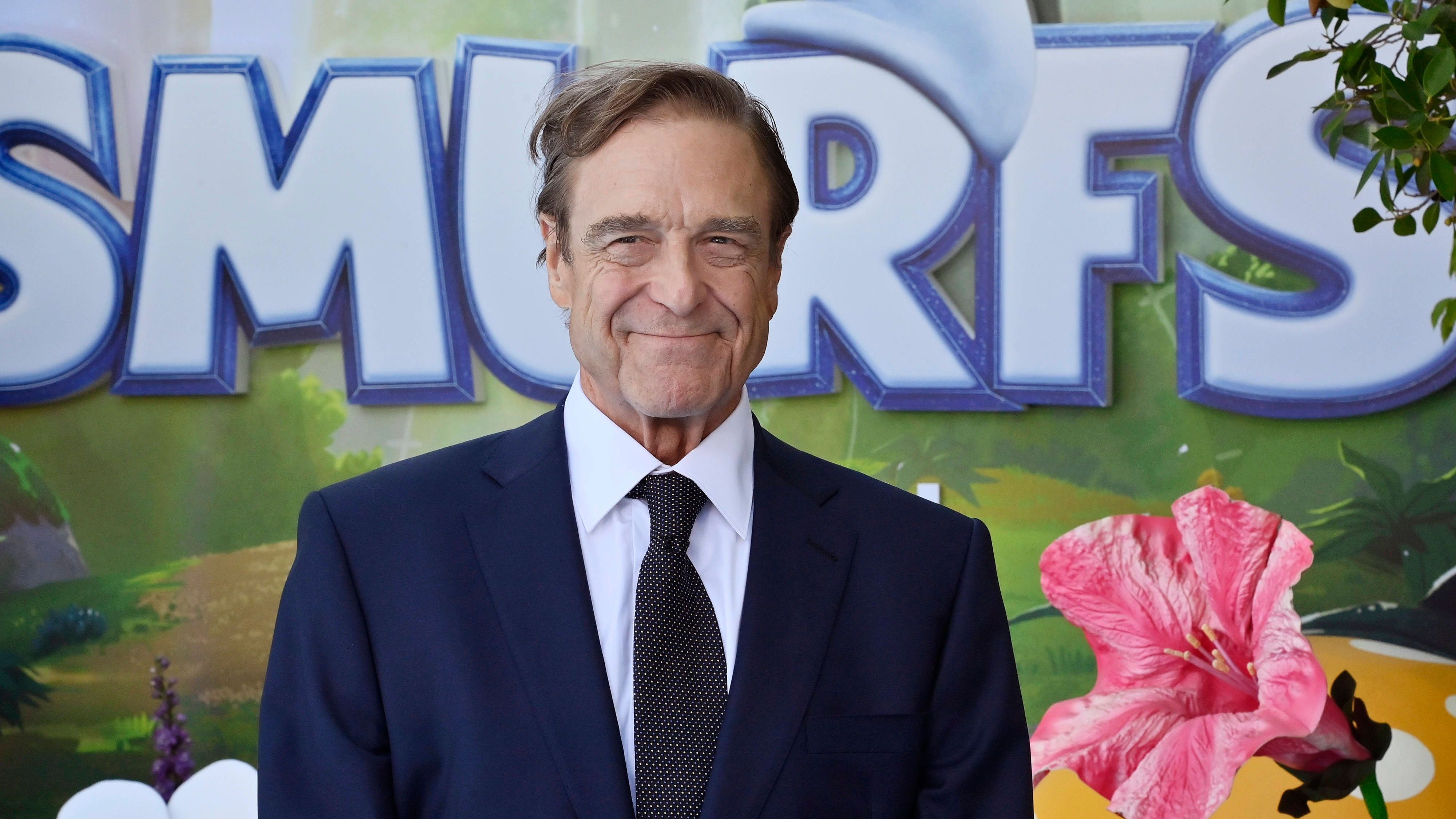100 Kilo abgenommen! John Goodman zeigt sich schlank wie nie auf dem roten Teppich