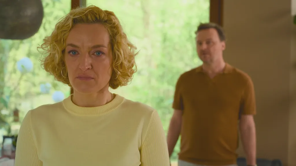 Drama in Staffel 2 von "Die Spreewaldklinik": Eriks Ex Mona taucht mit  seinem Kind auf