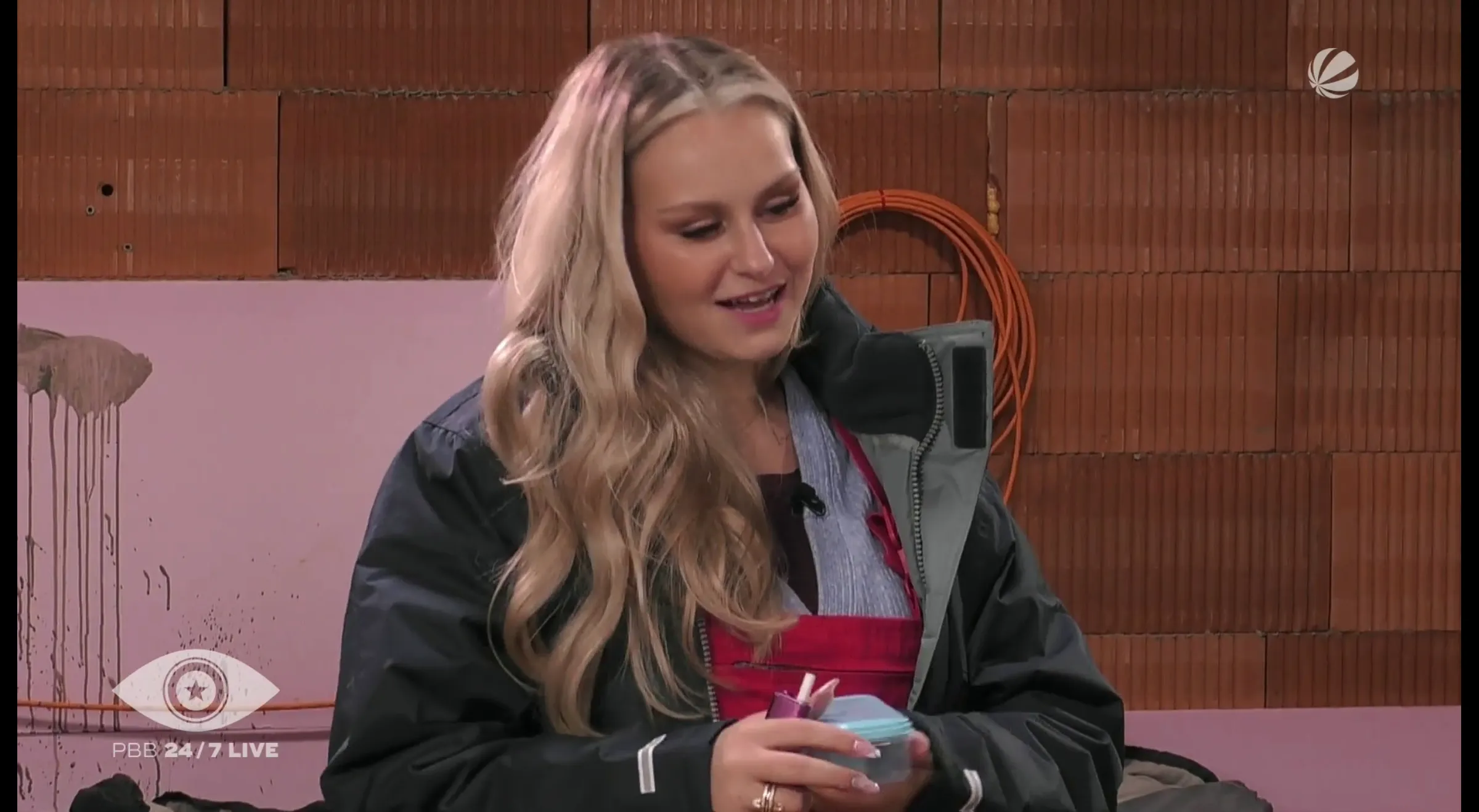 Promi Big Brother" 2025: Das ist Bewohnerin Sarah-Jane Wollny