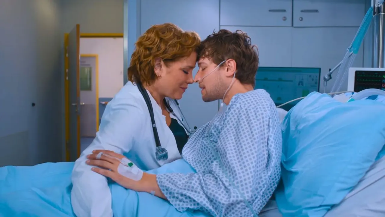 Wochen-Vorschau von "Die Spreewaldklinik" ab 20. Oktober: Dr. Berg  überrascht mit Liebesgeständnis