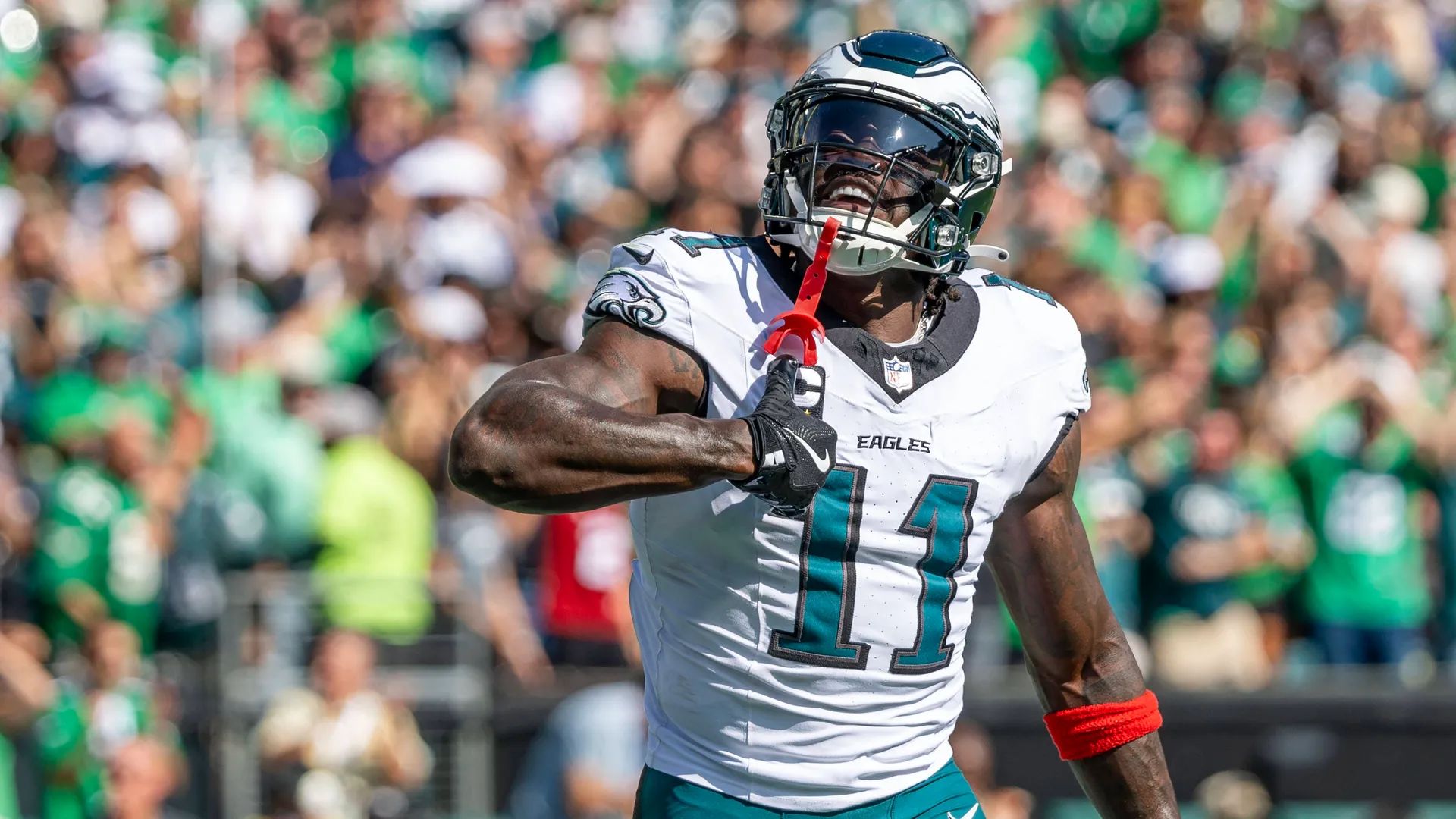 A.J. Brown Trade to Patriots? Julian Edelman Fuels NFL Rumors | Tom Brady Connection