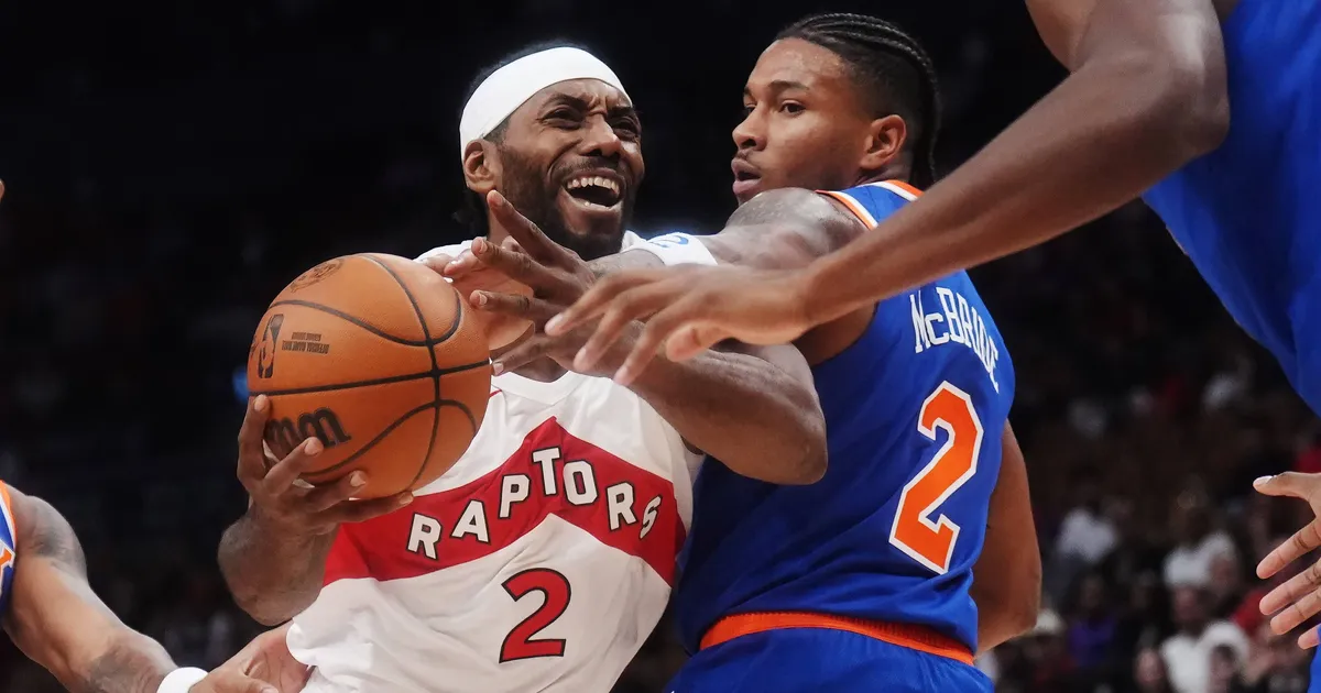 Kawhi Leonard Injury Forces Raptors Star Out With Knee Swelling