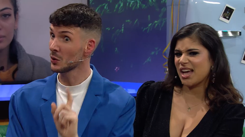 Promi Big Brother - Die Late Night Show PROMI BIG BROTHER - DIE LATE NIGHT SHOW - 09. STAFFEL Folge 7: Ex-Freund von Yeliz packt aus!