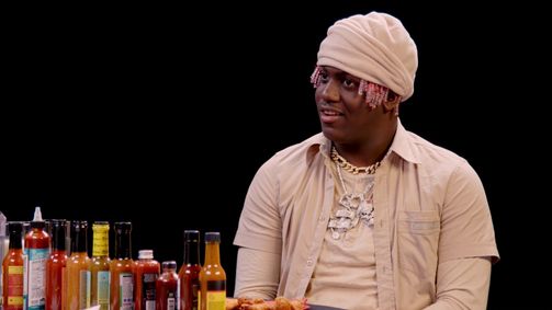 Hot Ones Hot Ones Staffel 7 Folge 5: Lil Yachty Has His First Experience With Spicy Wings