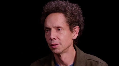Hot Ones Hot Ones Staffel 15 Folge 6: Malcolm Gladwell Hits the Tipping Point While Eating Spicy Wings