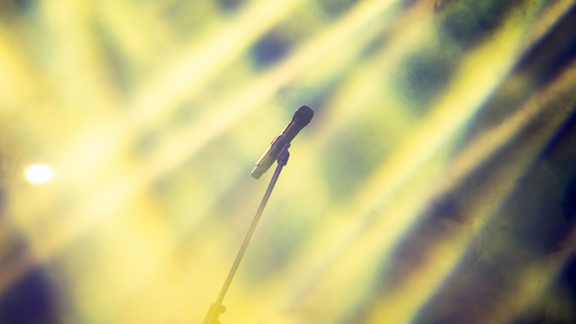 Behind The Music: Ricky Martin