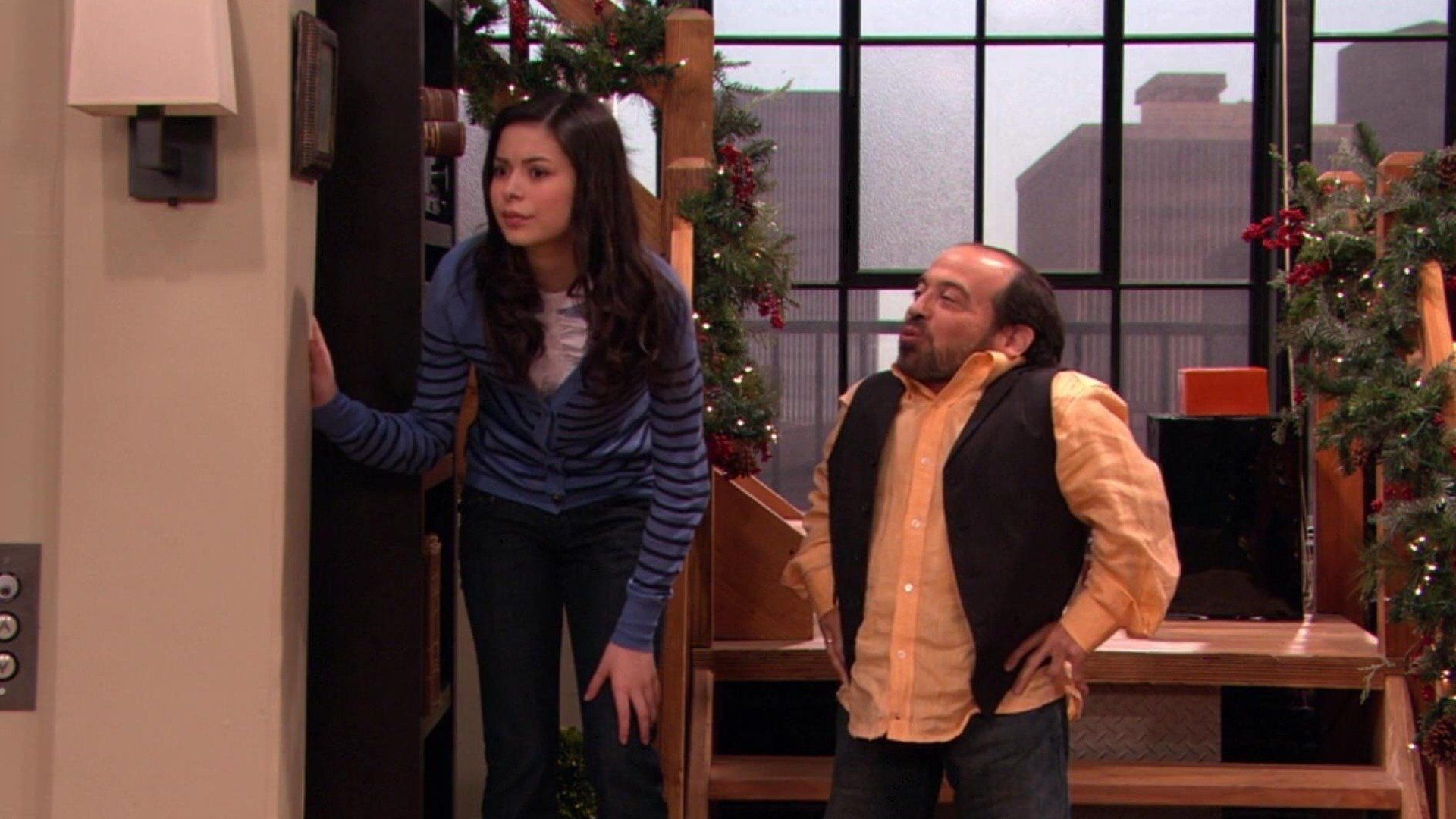 Ein Schrottbaum zu Weihnachten