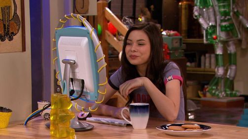iCarly Staffel 2 Folge 10: Gut geküsst ist halb gewonnen