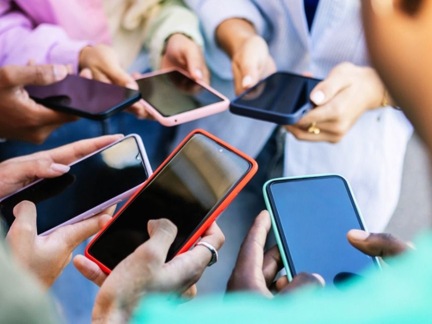 Umfrage: Mehrheit für Social-Media-Verbot
