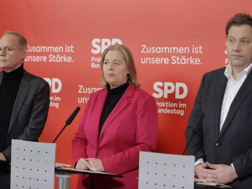 SPD verharrt im Umfragetief - Union vorn
