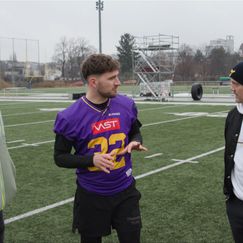 Tackeln, ausweichen und laufen: Knallhartes Football-Training