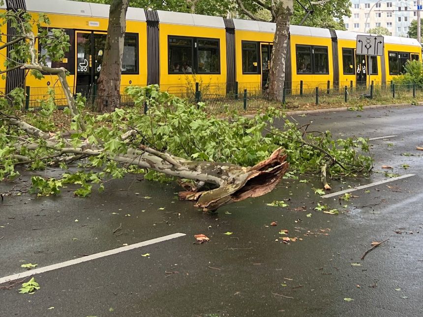 Verheerendes Unwetter wütet über Berlin