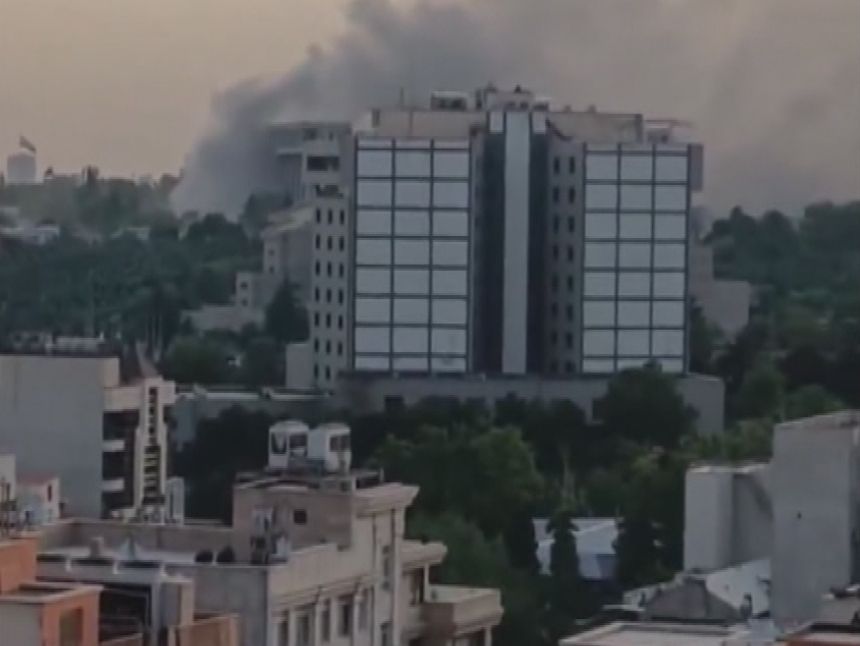 Israel bombardiert Irans Staatssender